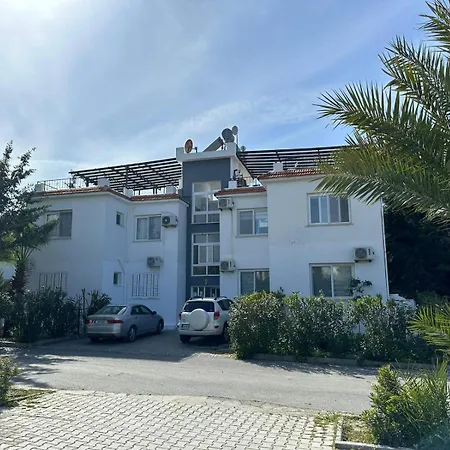 Newly Renovated Emerald Coast 公寓 *